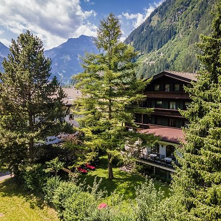 Aparthotel Landhaus St. Joseph Mayrhofen Exterior foto