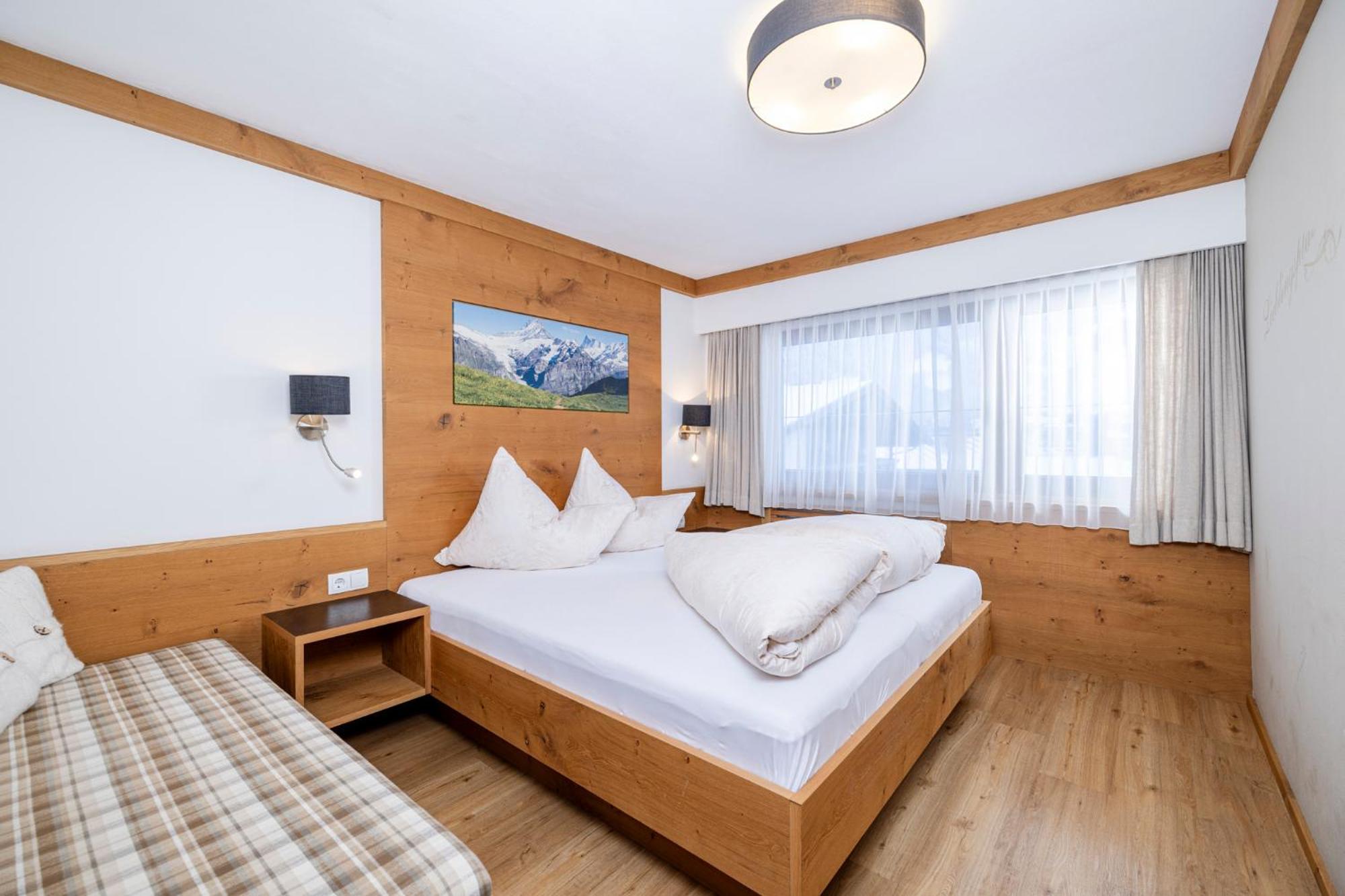 Aparthotel Landhaus St. Joseph Mayrhofen Exterior foto